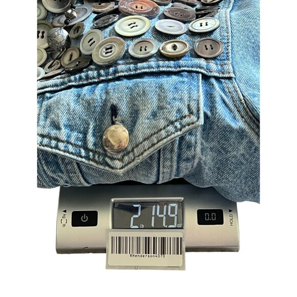 VTG. Levis Womens Denim Jacket Light Blue Buttons Sequin Pockets Long Sleeve - Picture 12 of 12